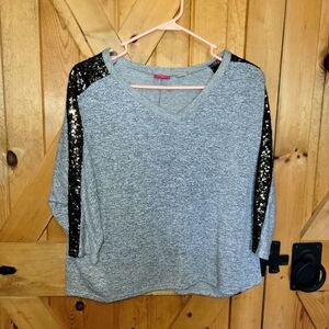 Daytrip Gray & Sequin Dolman Sleeve Top Womens Size Medium